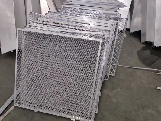 شبكة معدنية ممددة مطلية بمسحوق أبيض لواجهات الجدران
