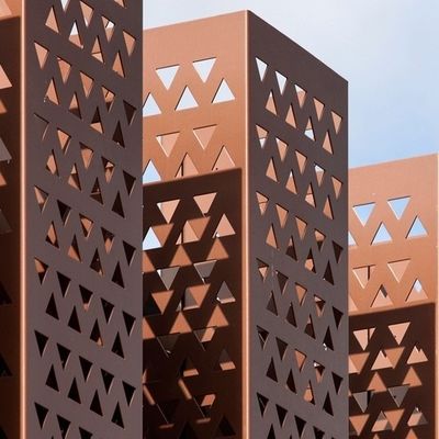 صفيحة حديدية مثقوبة معدنية معدنية 1 ملم حفرة مستديرة الزخرفية