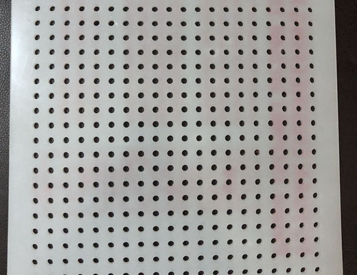 لوحة شبكية مثقبة من مادة PVC بيضاء 0.3-10 مم لصناعة الأغذية