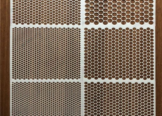 الصف الغذائي PP HDPE أوراق الشبكة البلاستيكية المنفثة 0.5-3.5mm