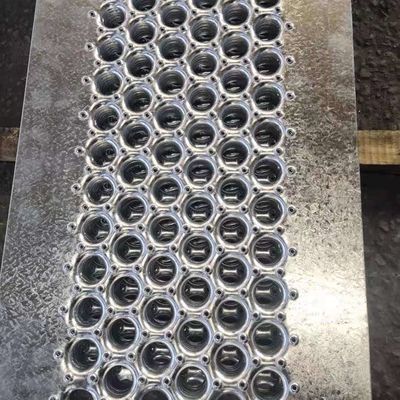 ضد الانزلاق Perf O عقدة مؤخرة السلامة الشريط لوحة 1.5-6mm