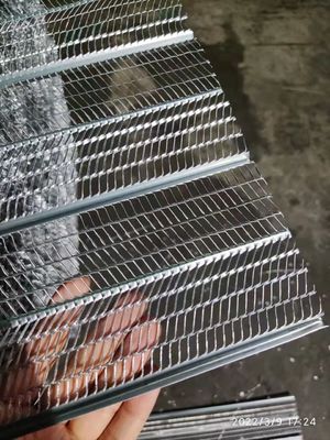 شبكة أسلاك جبس للجدران مجلفنة، مسافة الضلع 100 متر، ضلع مرتفع