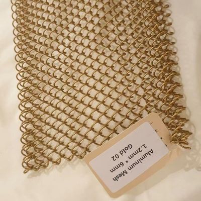 6 * 6mm سلسلة معدنية ثقيلة ربط الستائر الذهب الألومنيوم المعماري لقاعة المعارض