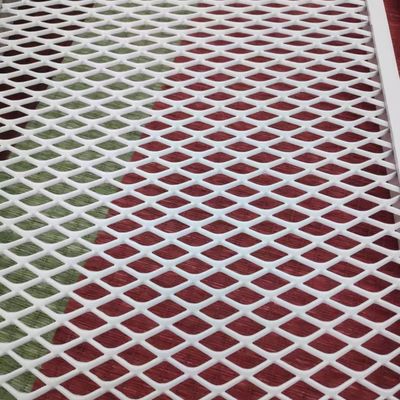 الألومنيوم الزخرفي 0.5 ملم المعماري الموسعة الصفيحة المعدنية ألماسية سقف لوحة